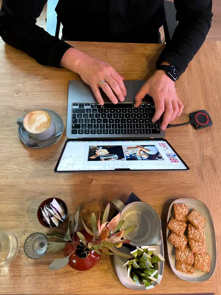Hybride vergaderen of werken in de kloosterzaal van Stadsklooster Dordt in Dordrecht